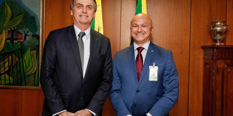 Presidente Jair Bolsonaro e o ex-superintendente da Suframa, Cel. Alfredo Menezes