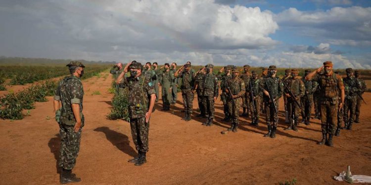 Contingente da Operação Verde Brasil 2 em Mato Grosso. Foto: Bruno Batista/VPR.