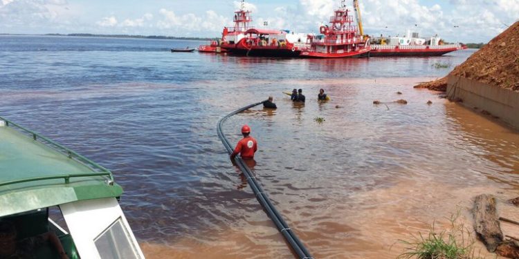 Projeto Amazônia Conectada já soma 1,2 mil quilômetros de redes ópticas subfluviais instaladas para levar internet à região - Foto: Exército Brasileiro