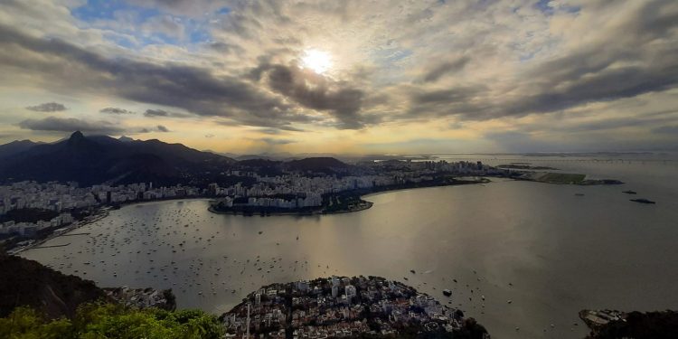 A Baía de Guanabara vai ganhar uma universidade para chamar de sua? Foto: Marcio Isensee e Sá.