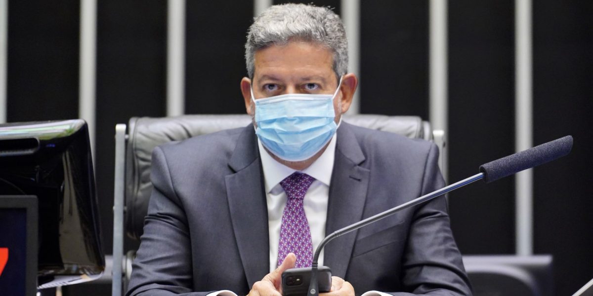 Redes se revoltam com possibilidade de nomeação de Ricardo Salles na Comissão de Meio Ambiente da Câmara 