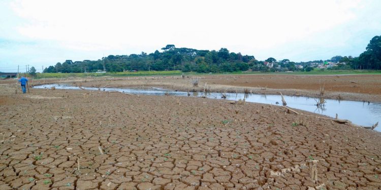 Chuvas de junho ficam abaixo da média histórica em quase todo o Paraná. Na foto, imagem do reservatório da represa do Passaúna, em Curitiba. Foto: Gilson Abreu/AEN.