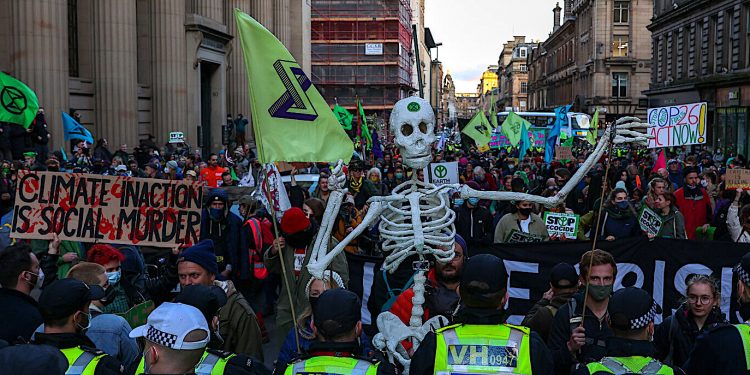 Protesto em Glasgow no dia 3 de novembro (Foto: Felipe Werneck/OC)