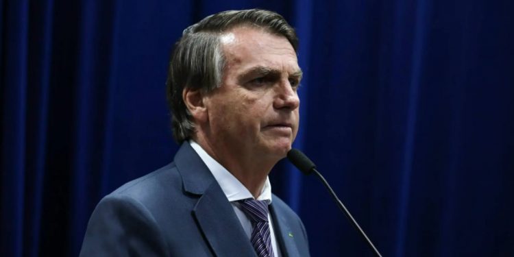 Bolsonaro pressiona pela liberação da mineração em Terras Indígenas, uma das prioridades do seu governo. Foto: Clauber Cleber Caetano/PR