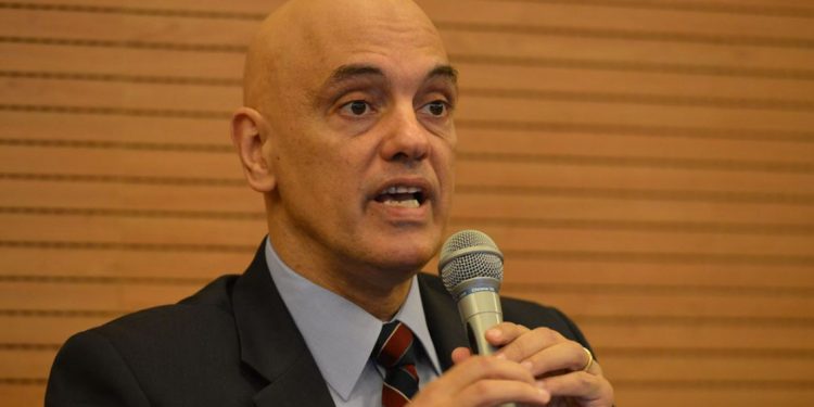 STF derruba os decretos que ameaçavam tirar os 400 mil empregos diretos e indiretos da ZFM. Ministro Alexandre de Moraes, autor da decisão