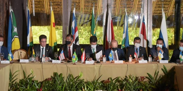 Governadores da Amazônia Legal reunidos durante fórum anual, realizado em 2021 em Belém. Foto: Diego Gurgel/Secom/AC