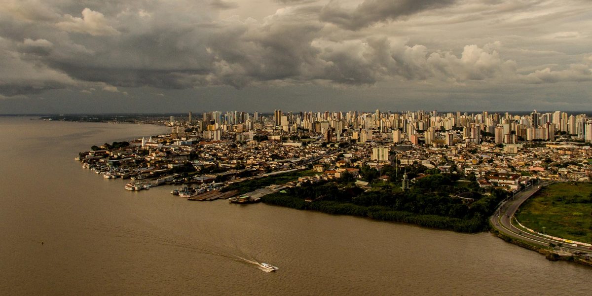 O novo fundo de manutenção da floresta em pé representa uma resposta às ameaças ambientais e, sobretudo, uma oportunidade única de colocar a Amazônia no centro de uma nova economia verde, que possa trazer prosperidade para a região e, ao mesmo tempo, garantir o equilíbrio climático e ambiental do planeta.