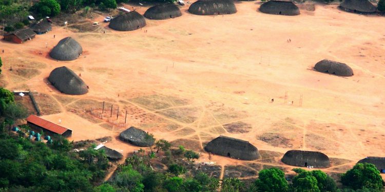 Foto Parque Indígena do Xingu  Wikipédia Reprodução