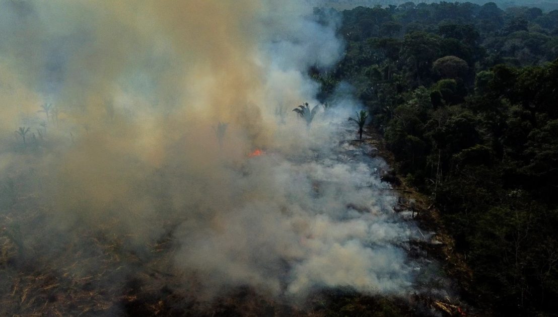Número de queimadas na Amazônia cai mas ainda ocupa segundo lugar em 18 anos