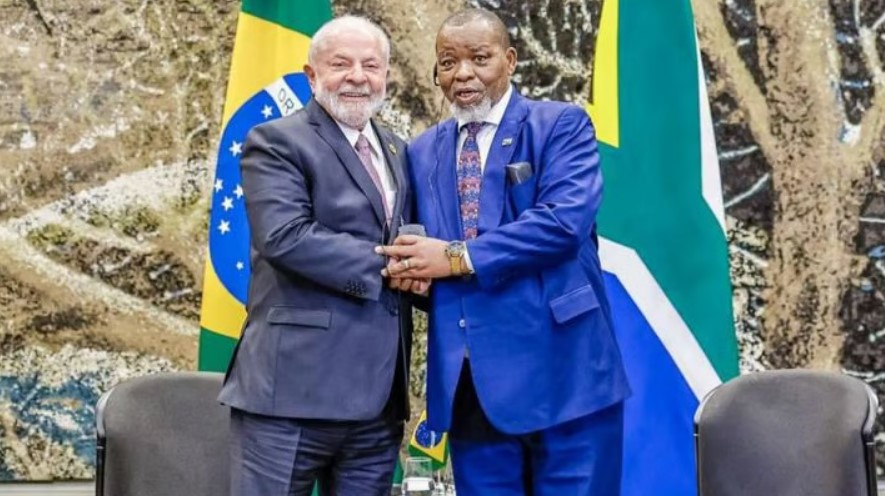 Lula critica "neocolonialismo verde" em discurso ao Brics