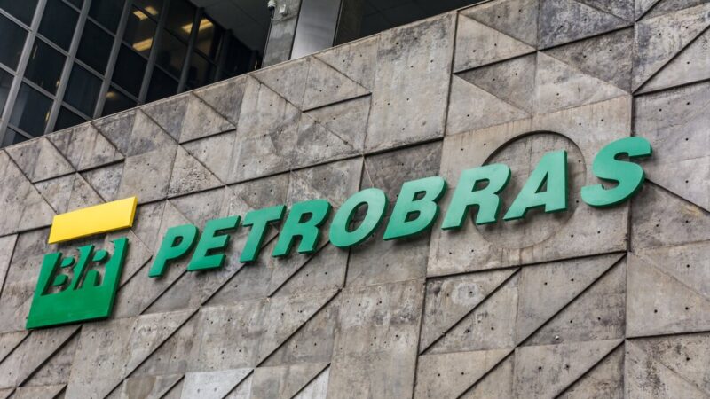 Petrobras investe em créditos de carbono para neutralizar emissões de gasolina