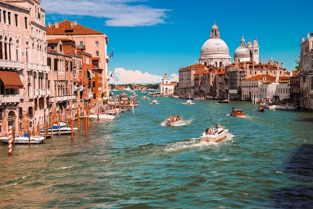 Veneza, Itália afundar É melhor correr! Conheça 11 lugares paradisíacos que podem desaparecer do mapa devido ao aquecimento global