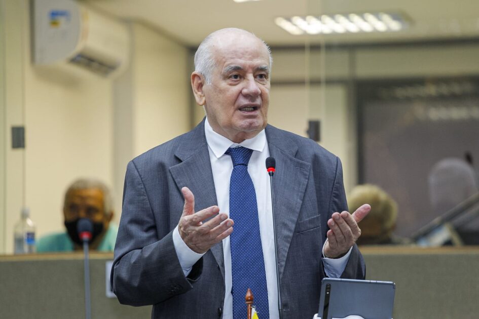 Serafim Correa 4 de novembro