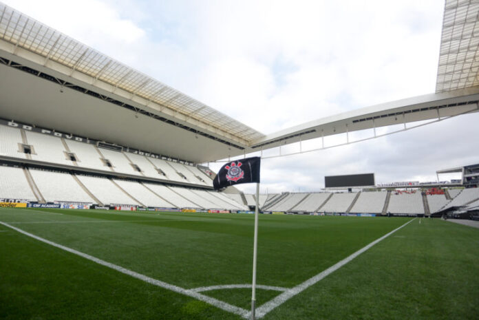 ESG no futebol: Corinthians implementa política verde em busca de investidores.