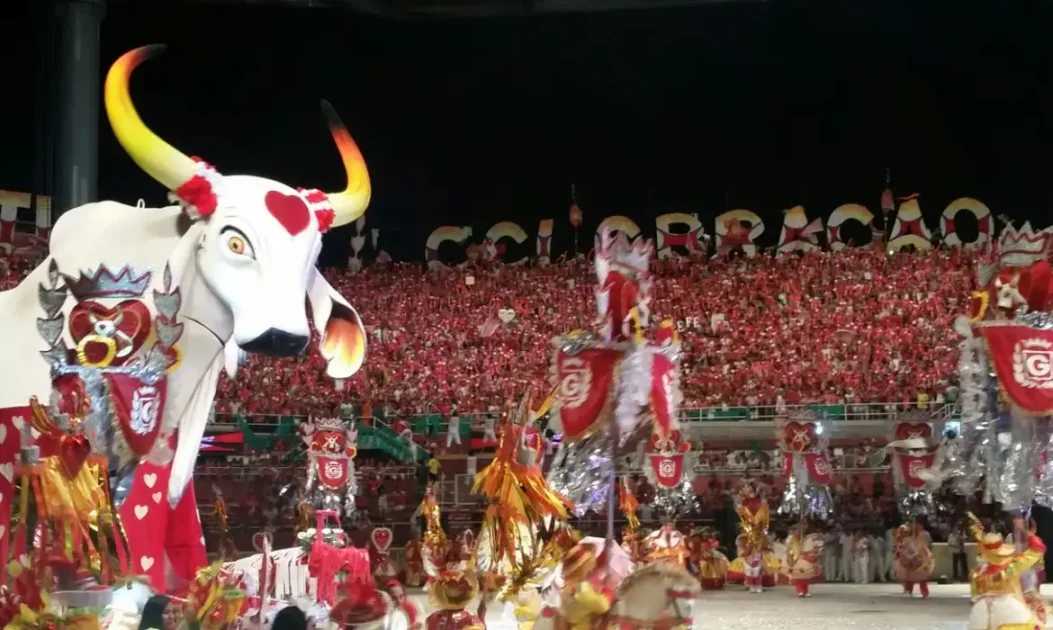 Boi Garantido no desfile do Festival de Parintins em 2016.