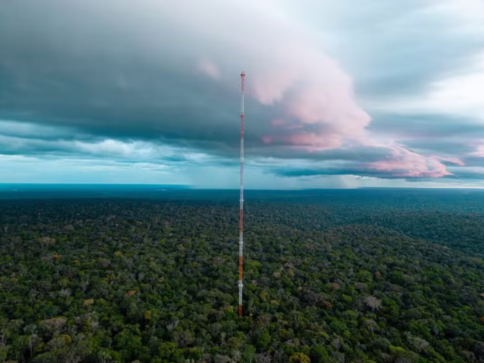 Poeira do Saara chega à Amazônia e pode impactar solo e clima, dizem cientistas.
