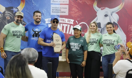 Boi Caprichoso leva título de campeão sustentável ao reciclar mais de 700 kg em Parintins.