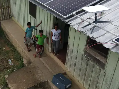 Reserva Yanomami (RR), 19.02.2023 - Internet de alta velocidade na aldeia Auaris, na Terra Indígena Yanomami. 