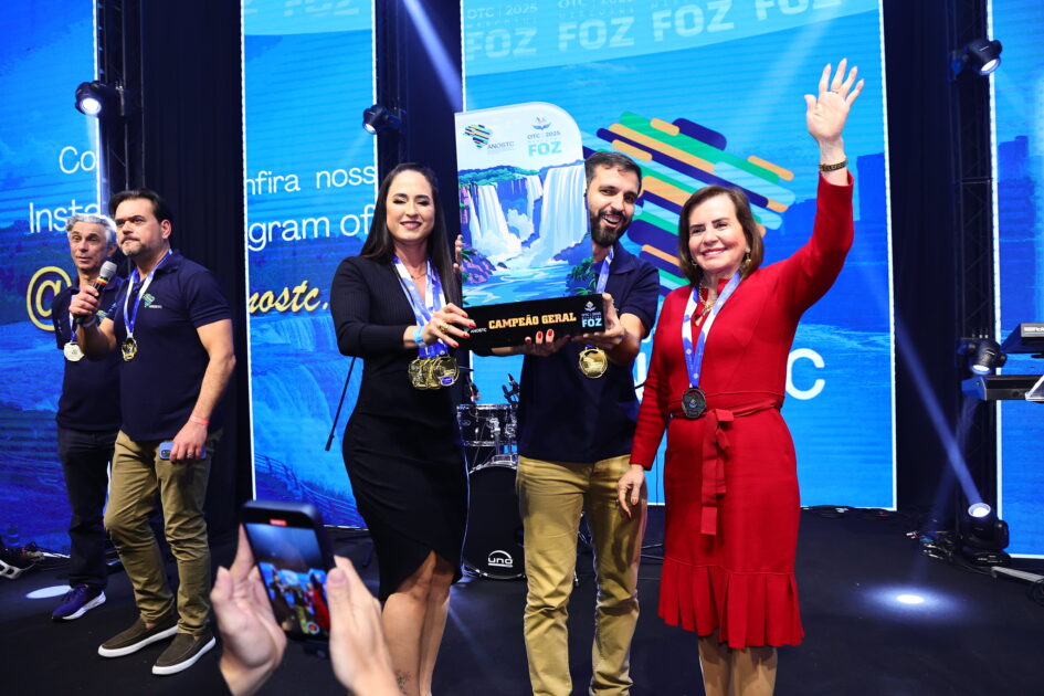 54756695594 b49adb84c5 k