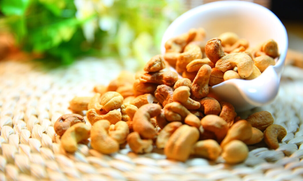 Castanha-de-caju (Anacardium occidentale)