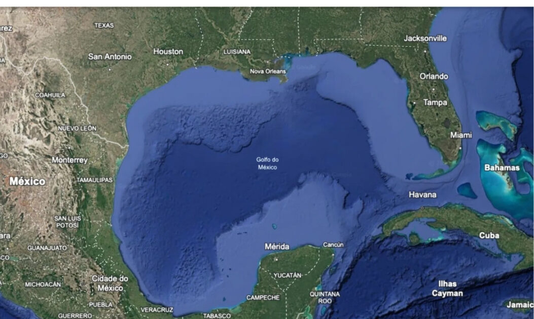 Mapa destacando o Golfo do México, região onde a bactéria carnívora tem maior incidência.