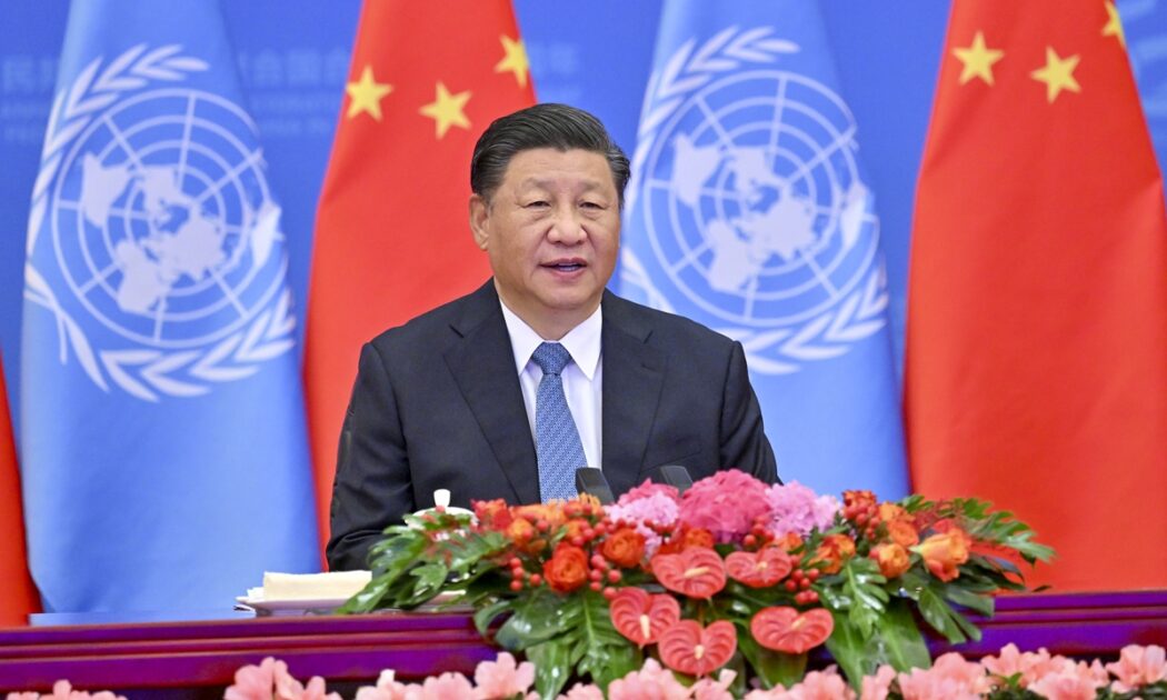 Presidente Xi Jinping em discurso na ONU. Jinping anunciou nova meta de redução de emissões até 2035.