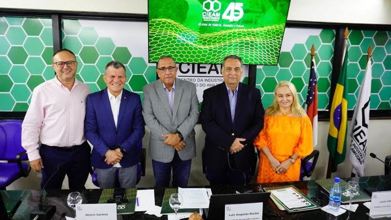 Denis Minev BoscoSaraiva Luiz Rocha LucioMorais RegiaMoreira 1