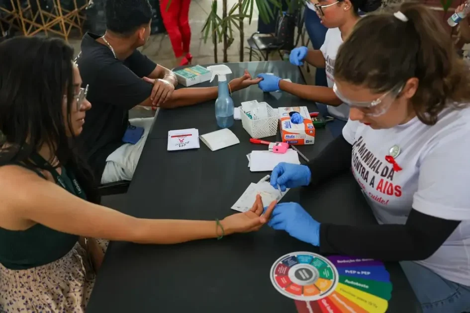 transmissão vertical do HIV