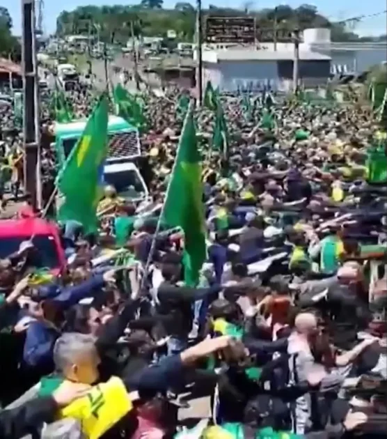 manifestantes simbolonazista 1