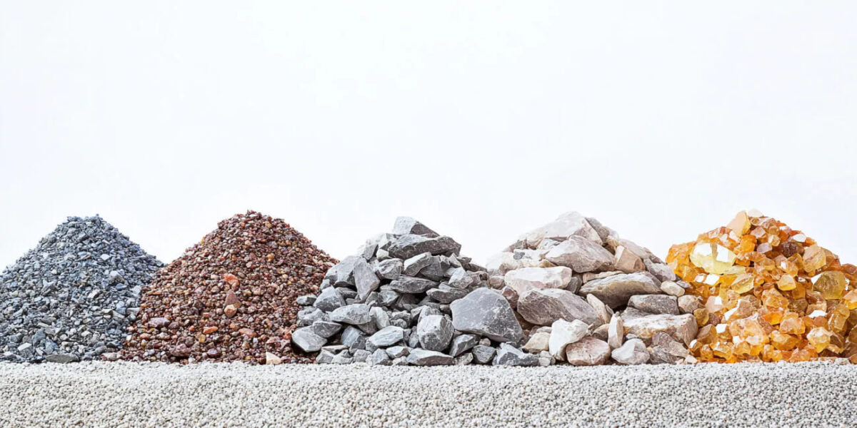 Amostras de minerais críticos, como lítio e cobre, utilizados na transição energética e associados à mineração em terras indígenas.